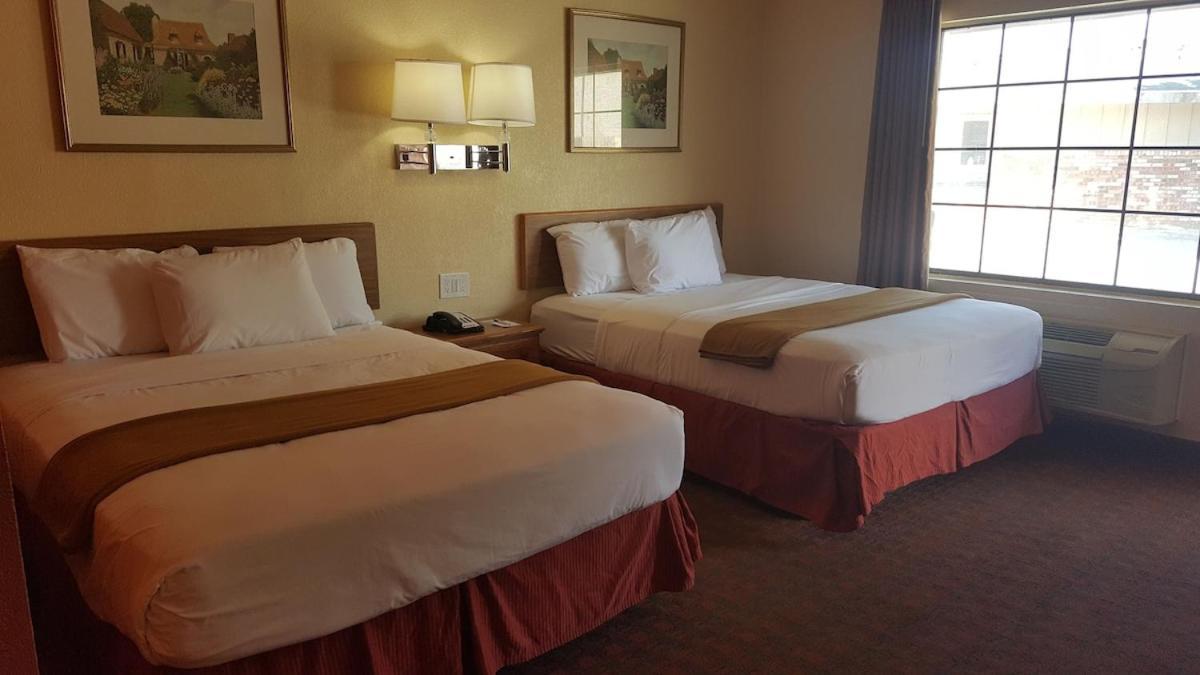 Stadium Motel - Lubbock Medical Center ภายนอก รูปภาพ